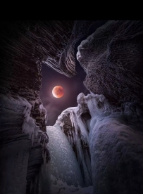 �zӰ�������e�ж��졷���p